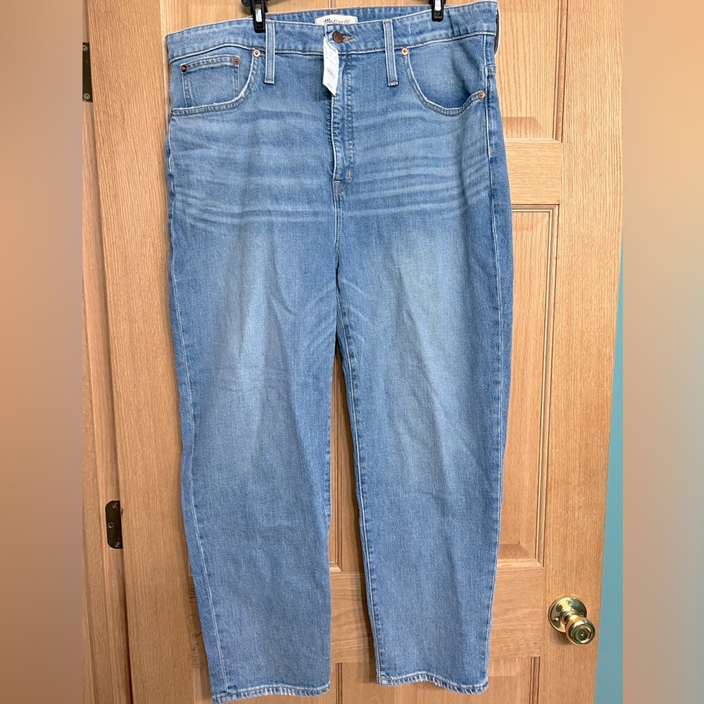 NWT Madewell Classic Straight Jean Sz 33